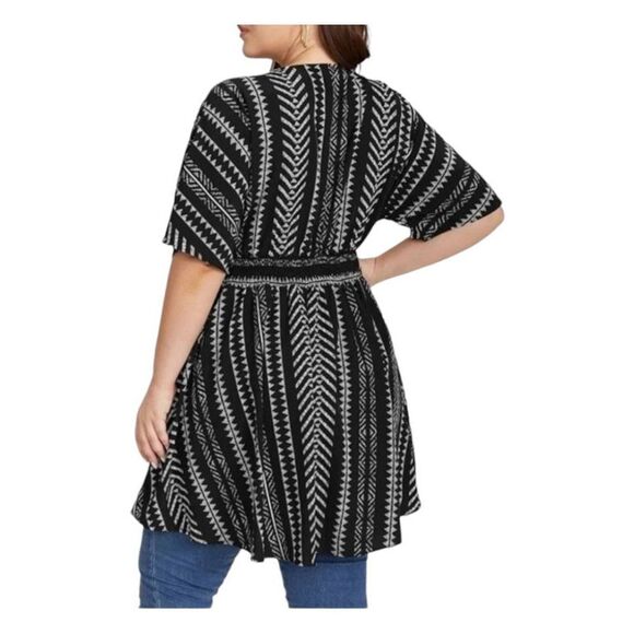 Bloomchic Aztec Black White Boho Blouse Size 10 NEW TAGS - Picture 5 of 9